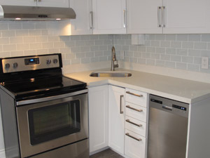 Bachelor apartment for rent in YORK