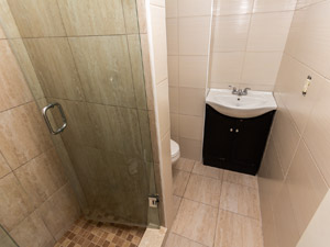 2 Bedroom apartment for rent in Toronto 