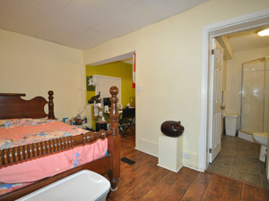 1 Bedroom apartment for rent in East York 