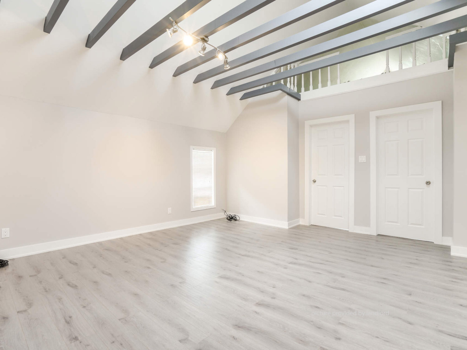 For rent Weston RdBlack Creek York, 2 bdrm Viewit 193152