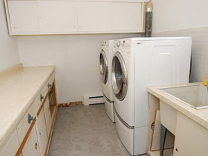 3+ Bedroom apartment for rent in SCARBOROUGH 