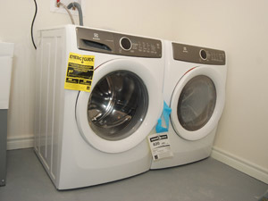 Room / Shared apartment for rent in SCARBOROUGH