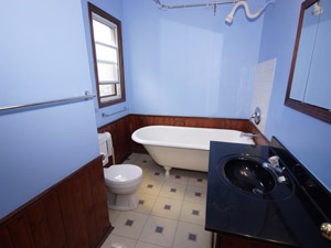 2 Bedroom apartment for rent in East York