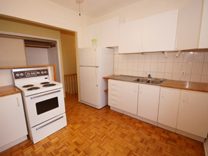 2 Bedroom apartment for rent in East York