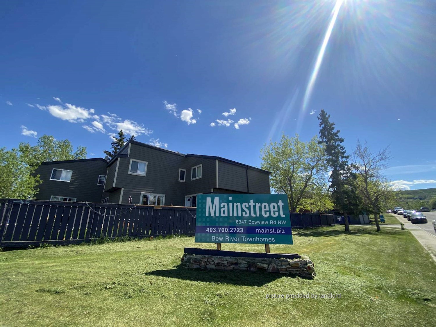 For rent 6347 Bowview Road Nw Calgary, 3+ bdrm Viewit 195500