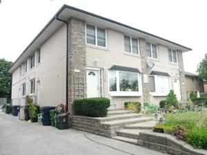 Bachelor apartment for rent in SCARBOROUGH 