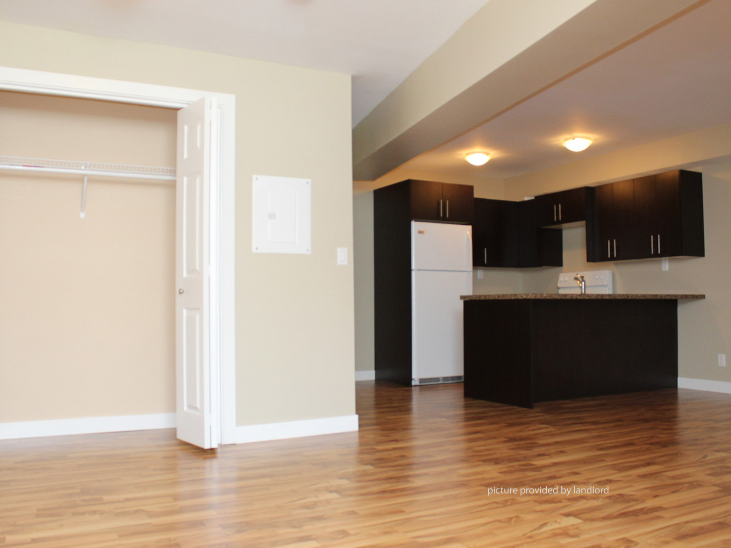 For rent 612 4 Avenue Ne Calgary, Bach Viewit 195681