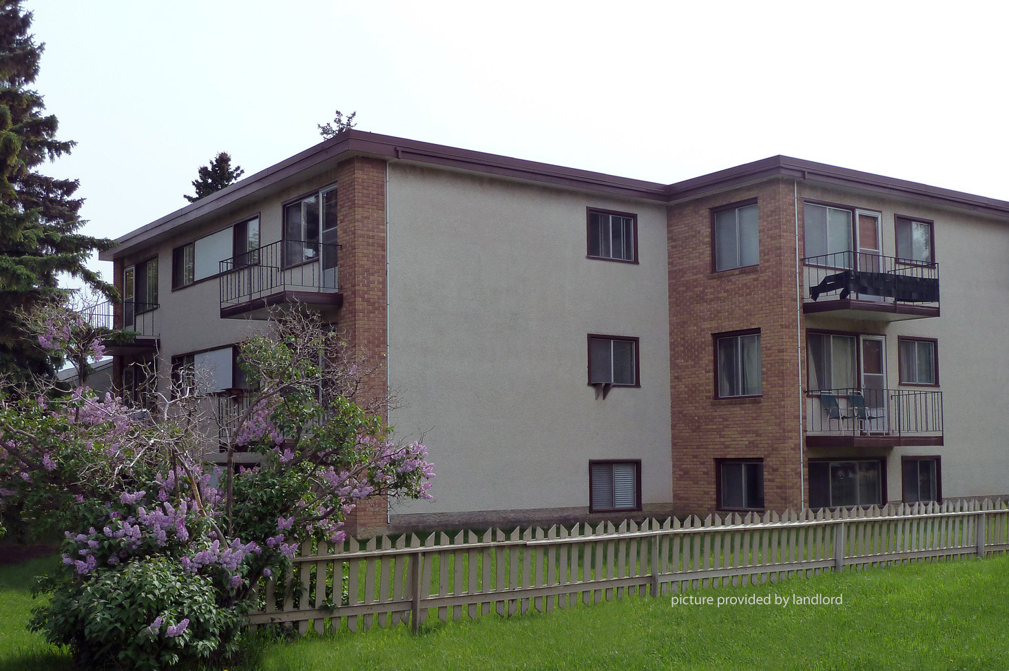 Minimalist Apartment For Rent Castledown Edmonton for Small Space