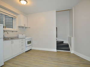 Bachelor apartment for rent in NORTH YORK  