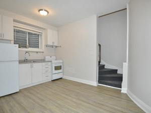 Bachelor apartment for rent in NORTH YORK  