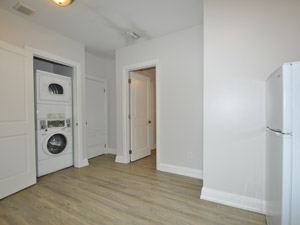 Bachelor apartment for rent in NORTH YORK  