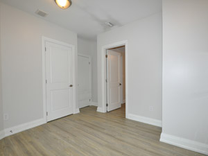 Bachelor apartment for rent in NORTH YORK  