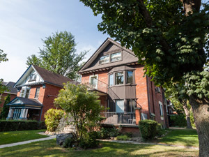 Bachelor apartment for rent in TORONTO