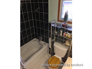 Room / Shared apartment for rent in YORK