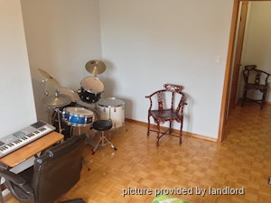 Room / Shared apartment for rent in YORK
