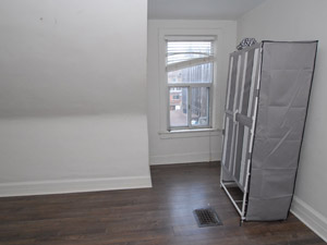 Room / Shared apartment for rent in TORONTO 