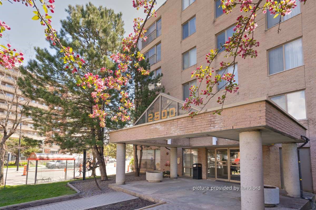 For rent 2500 Cavendish Blvd. Montreal, 1 bdrm Viewit 200653