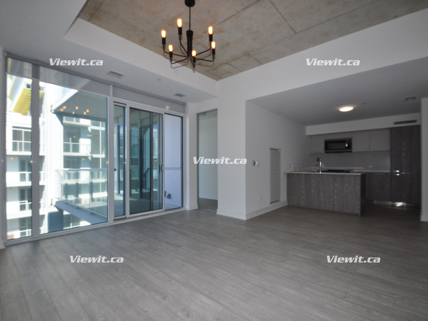 For rent BroadviewQueen East Toronto, 3+ bdrm Viewit 203782
