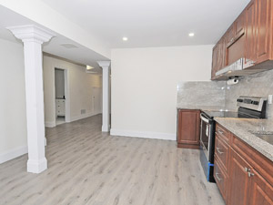 Room / Shared apartment for rent in SCARBOROUGH