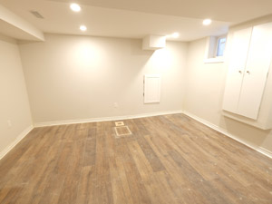 3+ Bedroom apartment for rent in TORONTO 