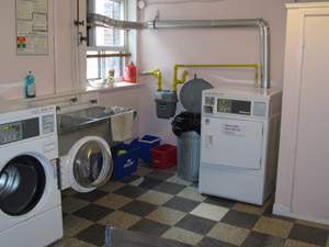 1 Bedroom apartment for rent in EAST YORK  