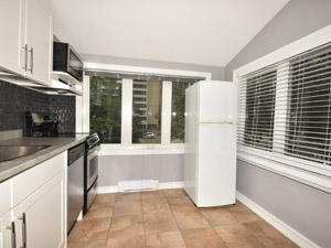 Bachelor apartment for rent in TORONTO