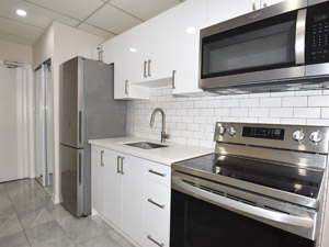 Bachelor apartment for rent in TORONTO      