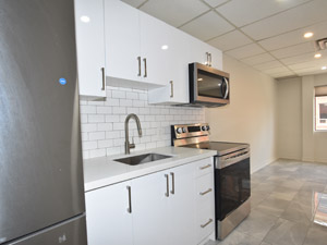 Bachelor apartment for rent in TORONTO      