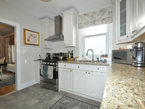 3+ Bedroom apartment for rent in TORONTO 