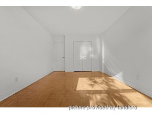 Bachelor apartment for rent in NORTH YORK