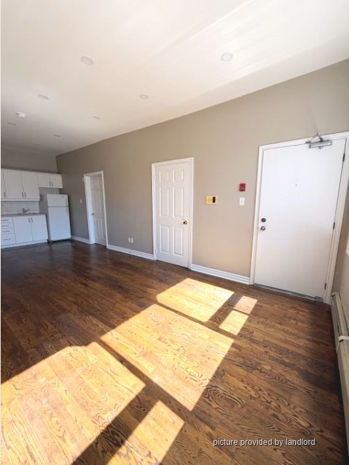 Dundas-Runnymede Toronto, 1 bdrm 2