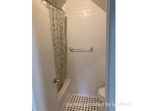 Bachelor apartment for rent in TORONTO   