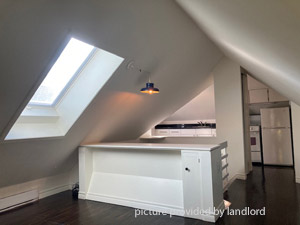 Bachelor apartment for rent in TORONTO   