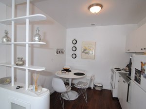 Bachelor apartment for rent in TORONTO 