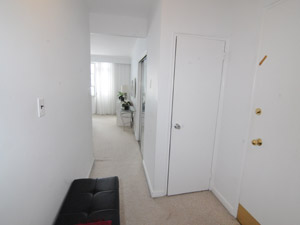 Bachelor apartment for rent in TORONTO 