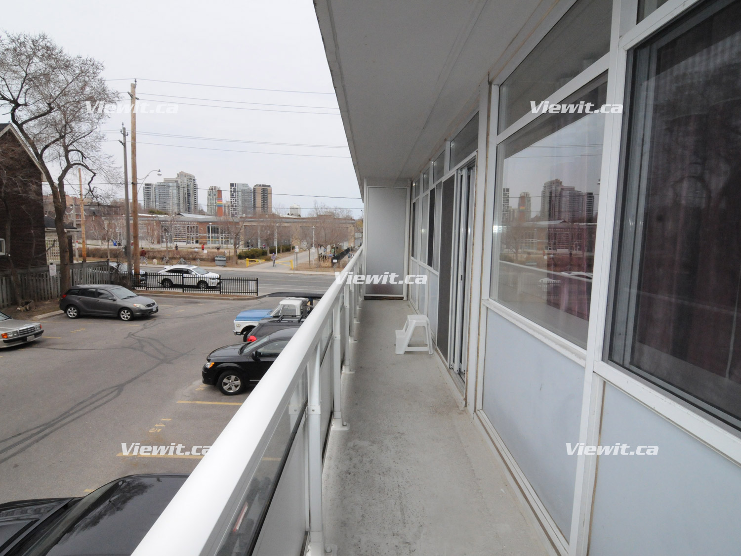 For rent ChristieSt Clair Toronto, 1 bdrm Viewit 214400