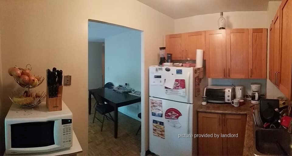 For rent 11 Newbold Avenue Toronto, Room Viewit 214549