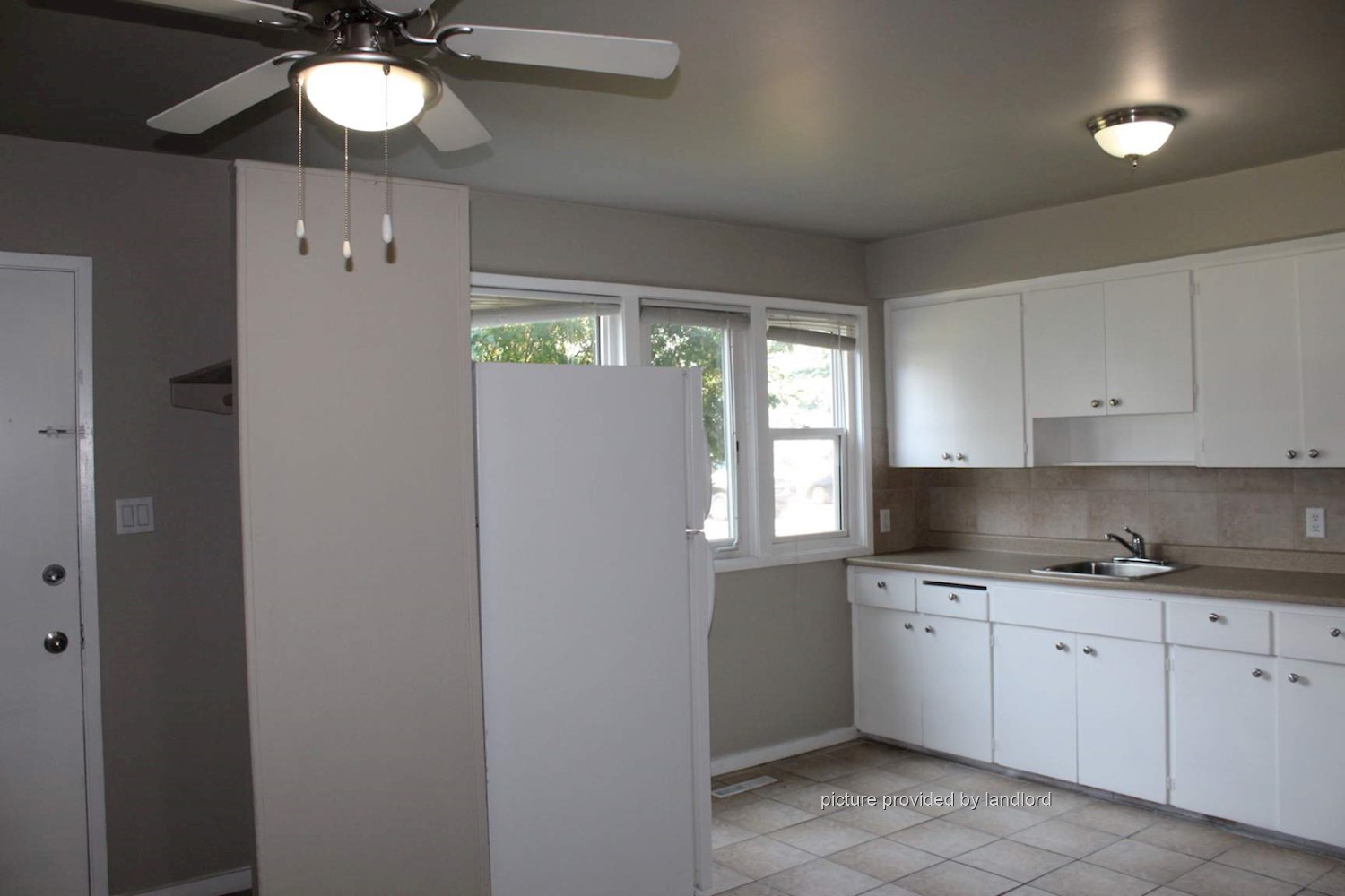 For rent 1300 41 Street Se Calgary, 3+ bdrm Viewit 216459