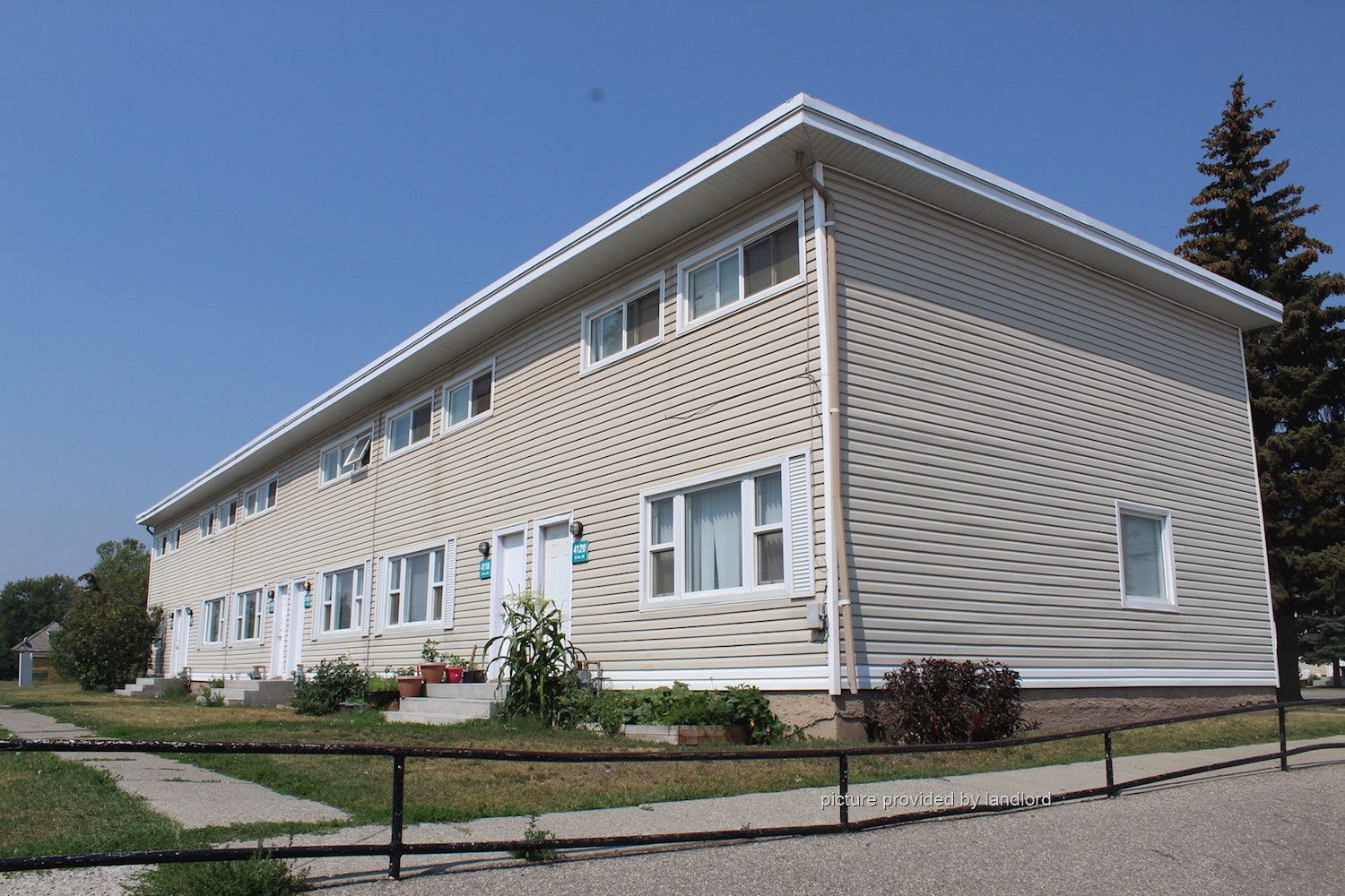 For rent 1300 41 Street Se Calgary, 3+ bdrm Viewit 216459