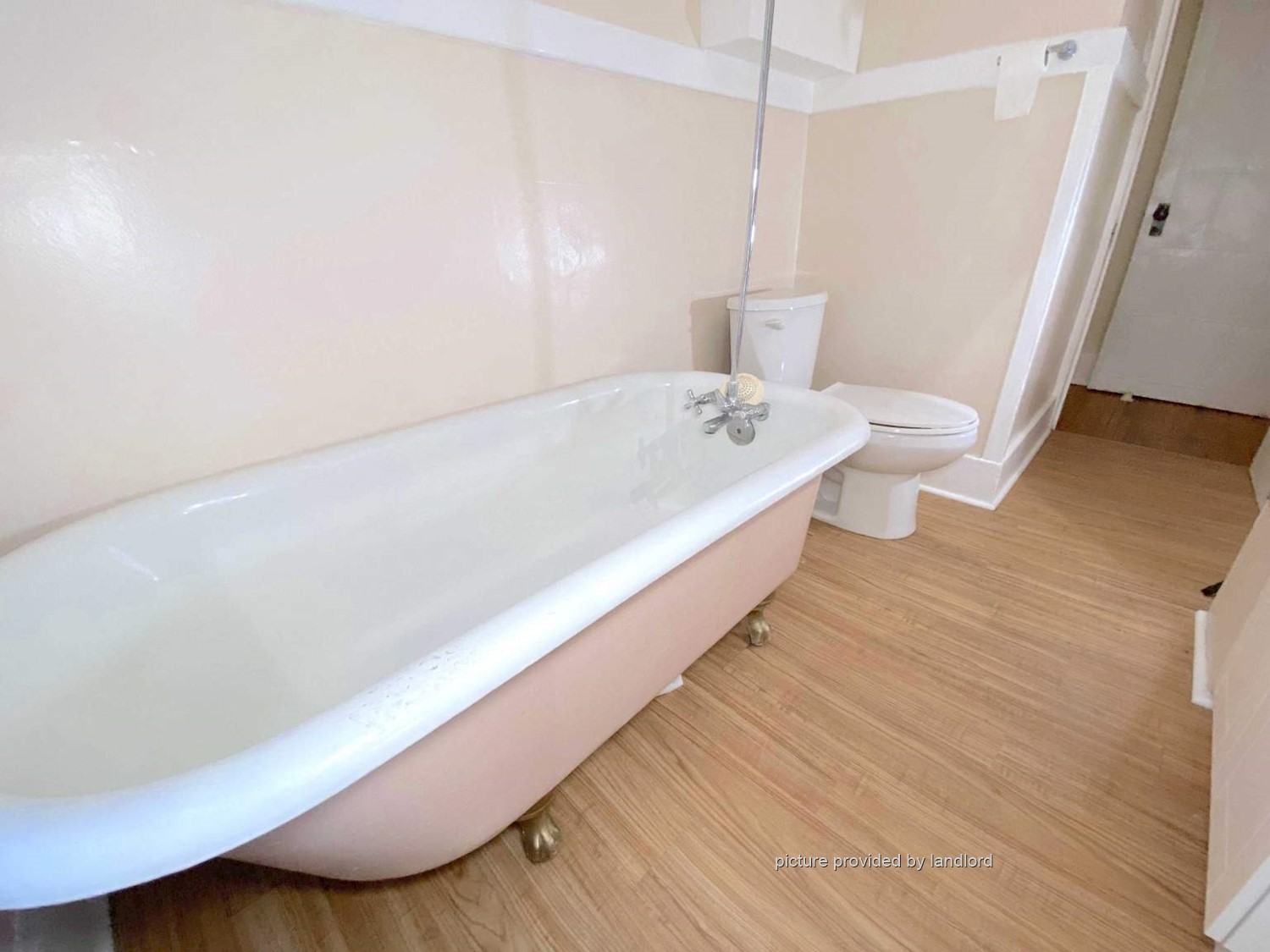 For rent 1722 5A Street Sw Calgary, Bach Viewit 216560