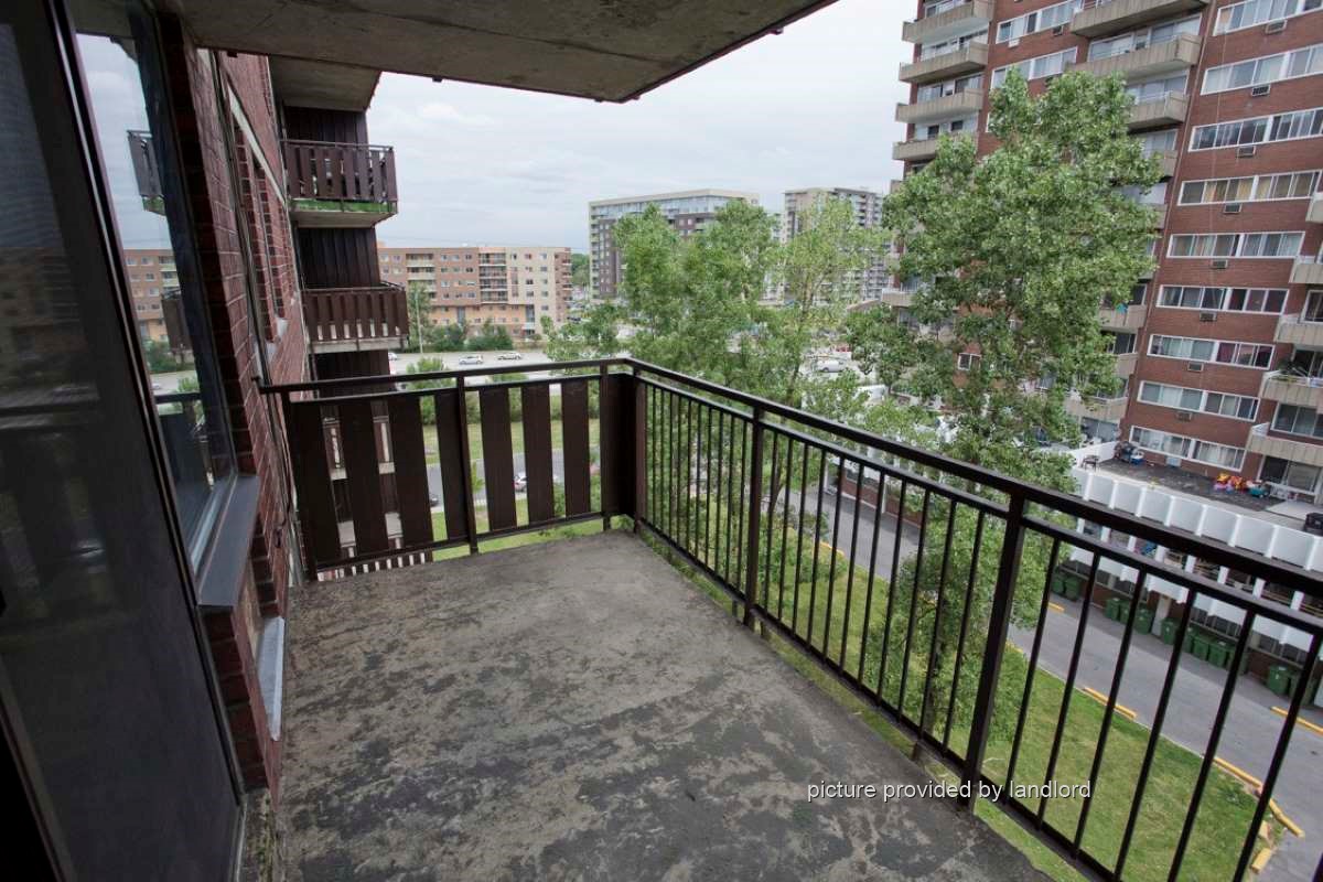 For rent 335 Deguire Boulevard SaintLaurent, 1 bdrm Viewit 219367