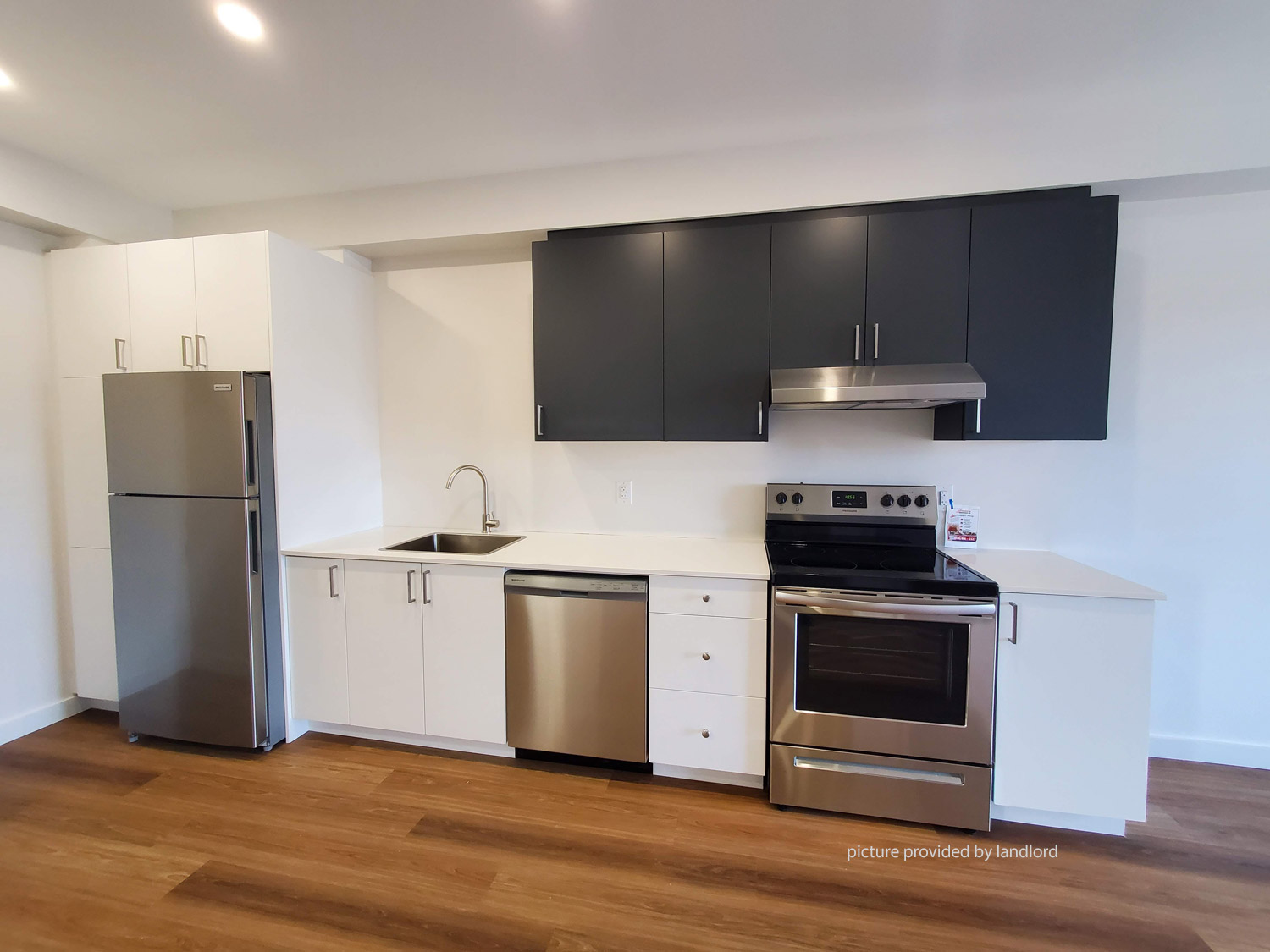 For rent 2982 Lake Shore Blvd Etobicoke, 2 bdrm Viewit 219535