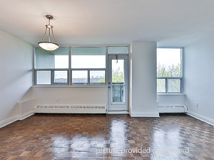 Bachelor apartment for rent in EAST YORK