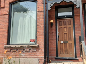 2 Bedroom apartment for rent in TORONTO