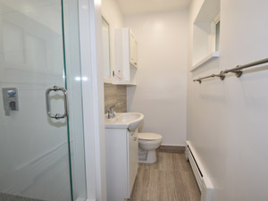 3+ Bedroom apartment for rent in TORONTO