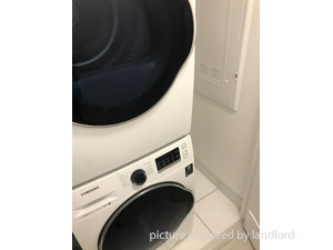 Bachelor apartment for rent in TORONTO 