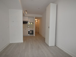 Bachelor apartment for rent in TORONTO 