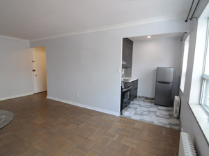 Bachelor apartment for rent in EAST YORK 