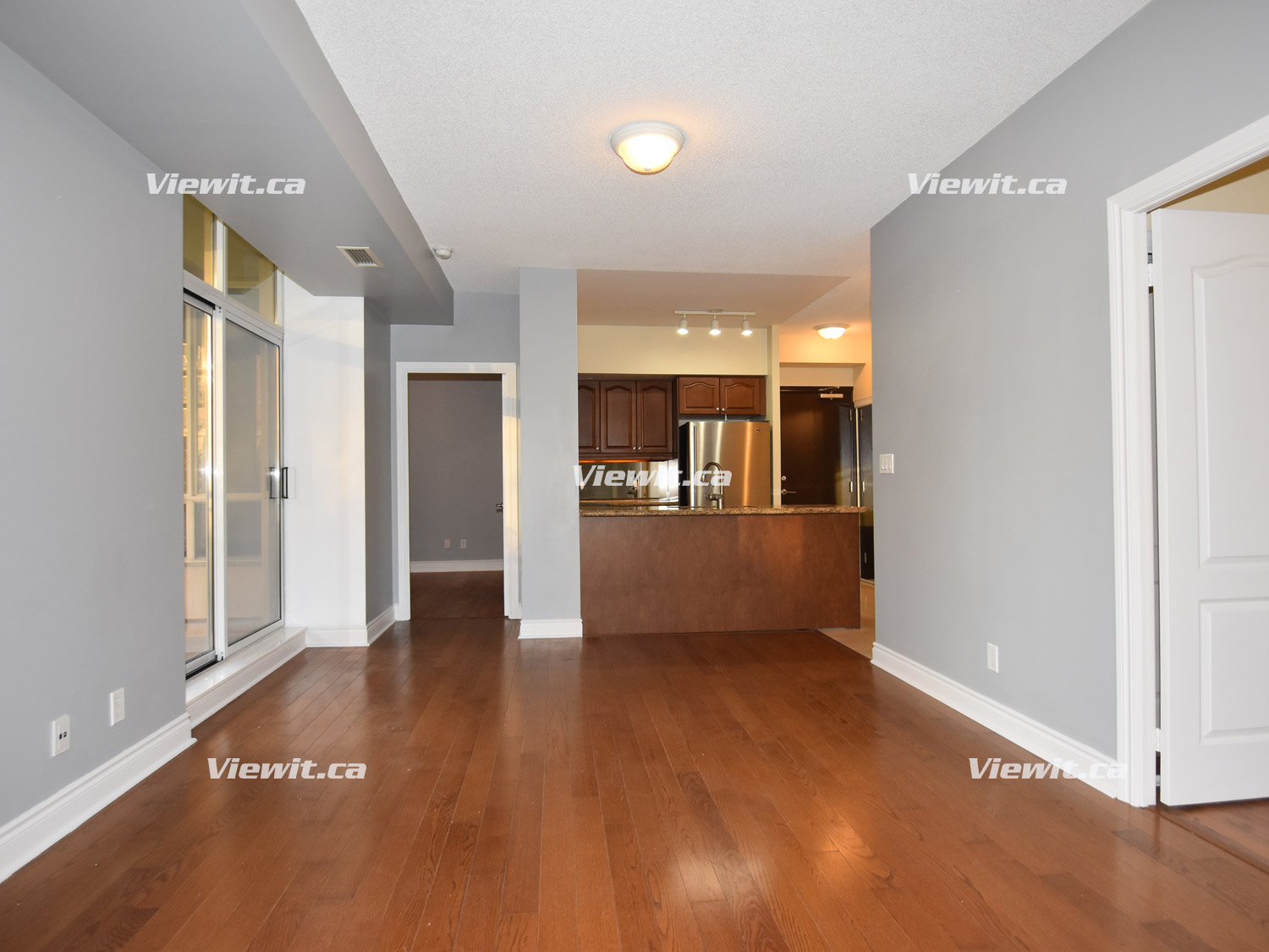 For rent 1105 Leslie St North York, 2 bdrm Viewit 220594