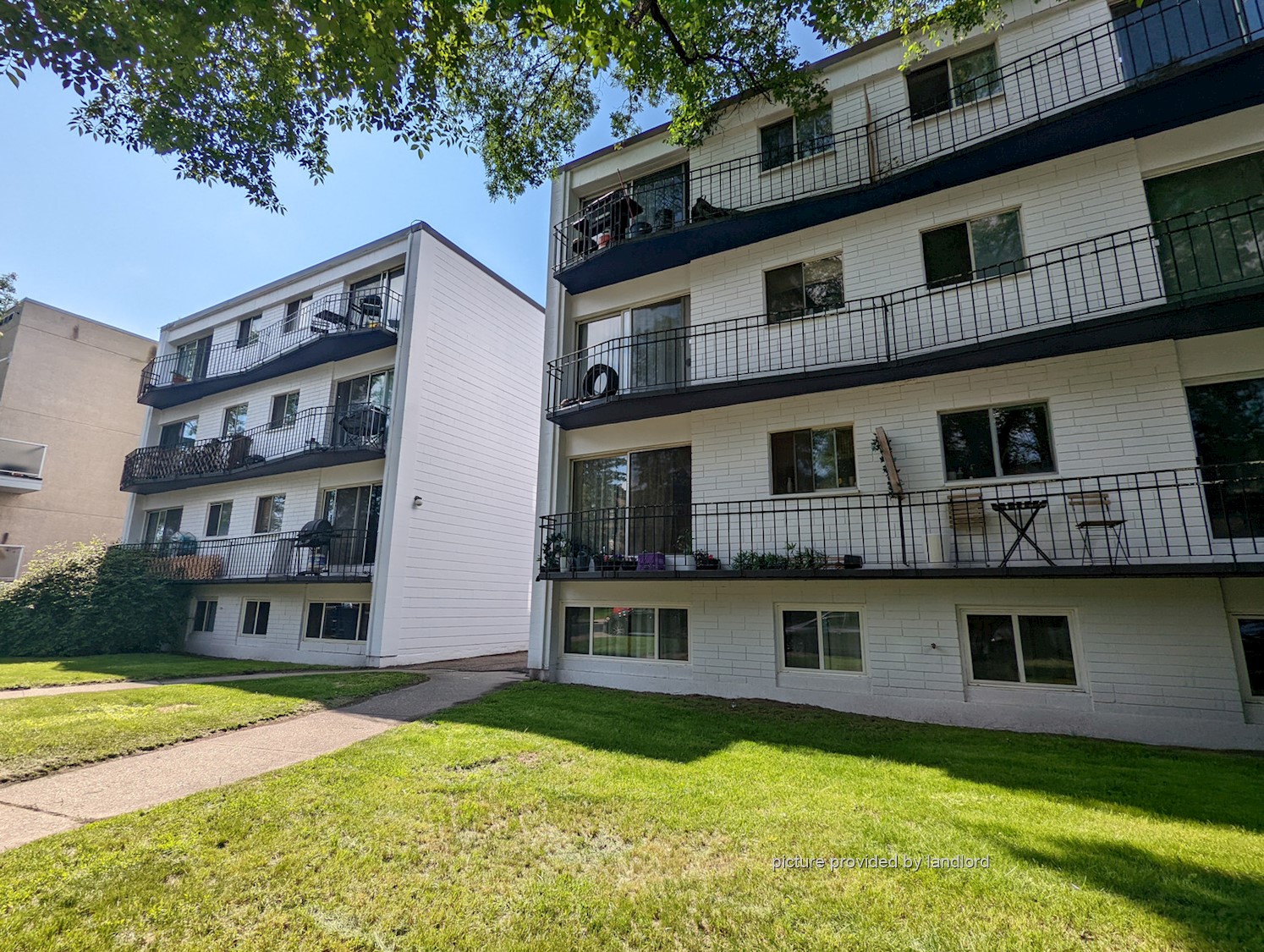 For rent 111 24Th Ave Sw Calgary, Bach Viewit 221791